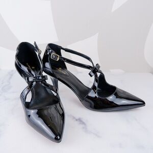 Bandolino Zeffer Black Strappy Bow Stiletto Heel Pumps | 8.5